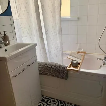 1 Bedroom And Double Sofa Bed Near Guinness Storehouse Dublin